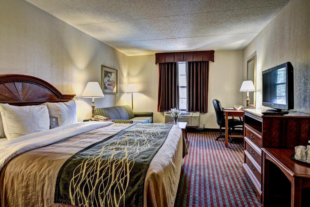 Comfort Inn Newport News - Hampton I-64 Экстерьер фото