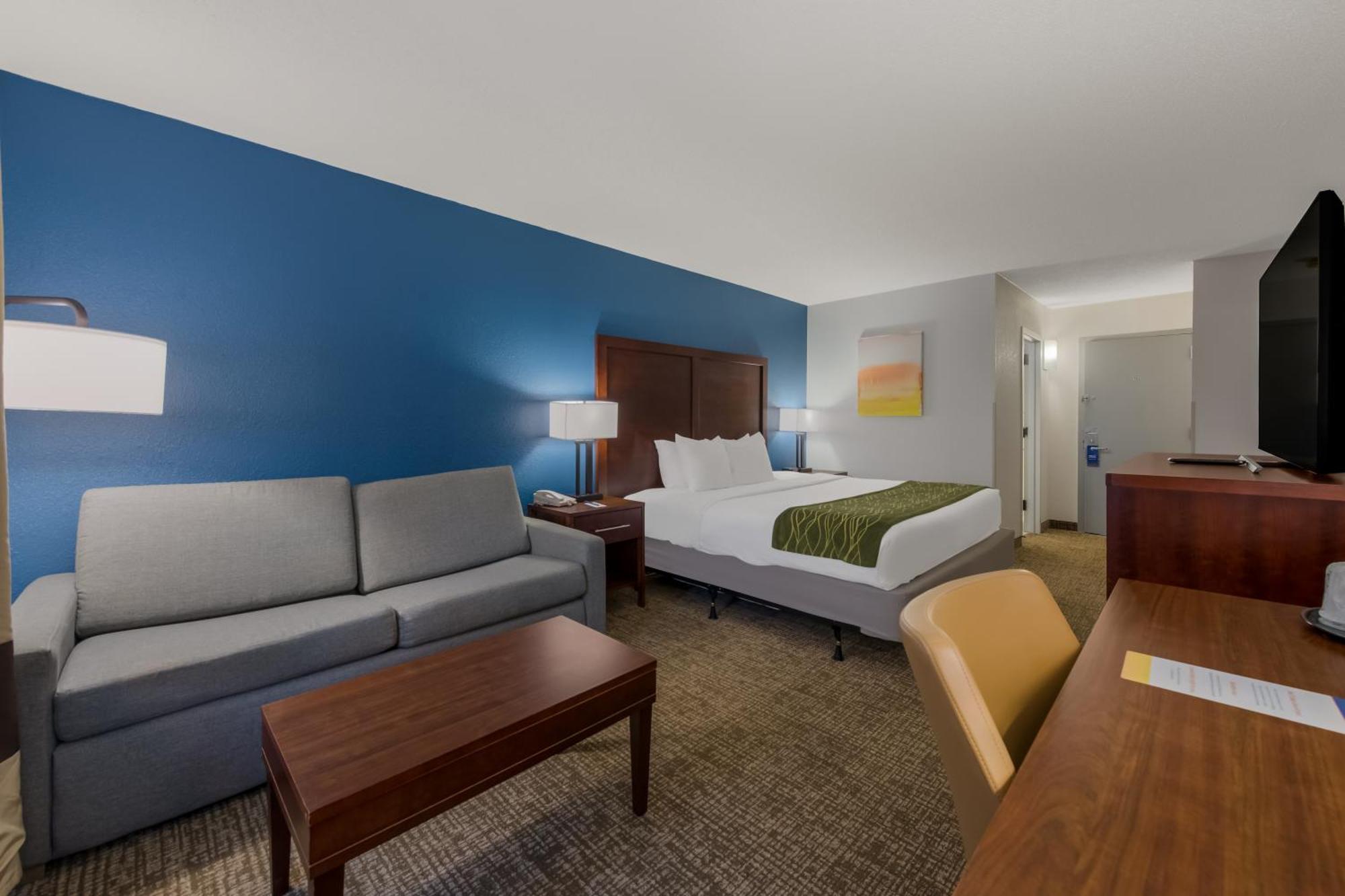 Comfort Inn Newport News - Hampton I-64 Экстерьер фото