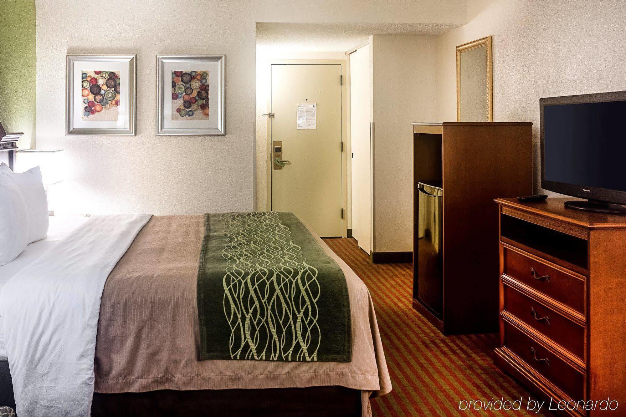 Comfort Inn Newport News - Hampton I-64 Экстерьер фото