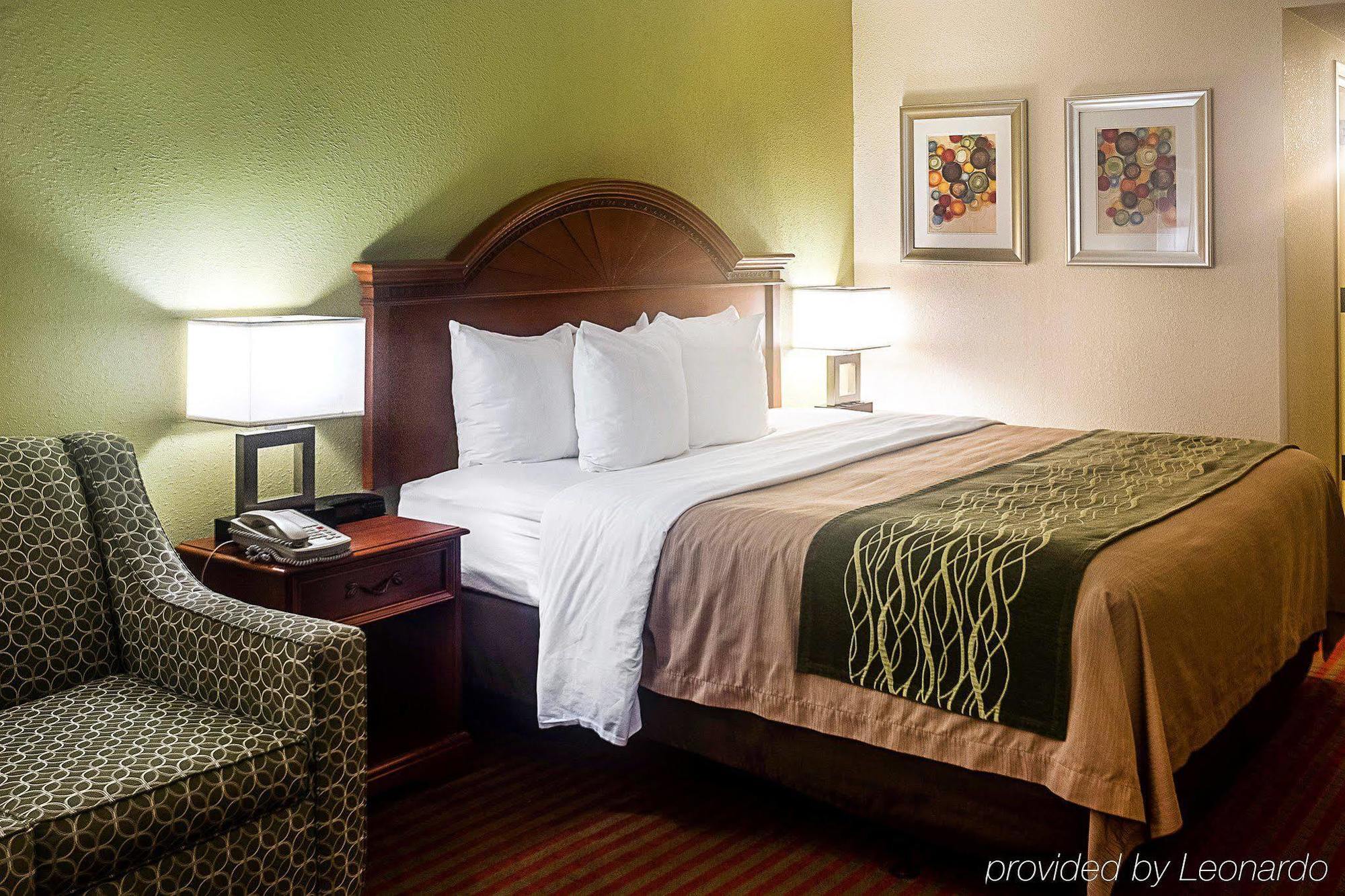 Comfort Inn Newport News - Hampton I-64 Экстерьер фото